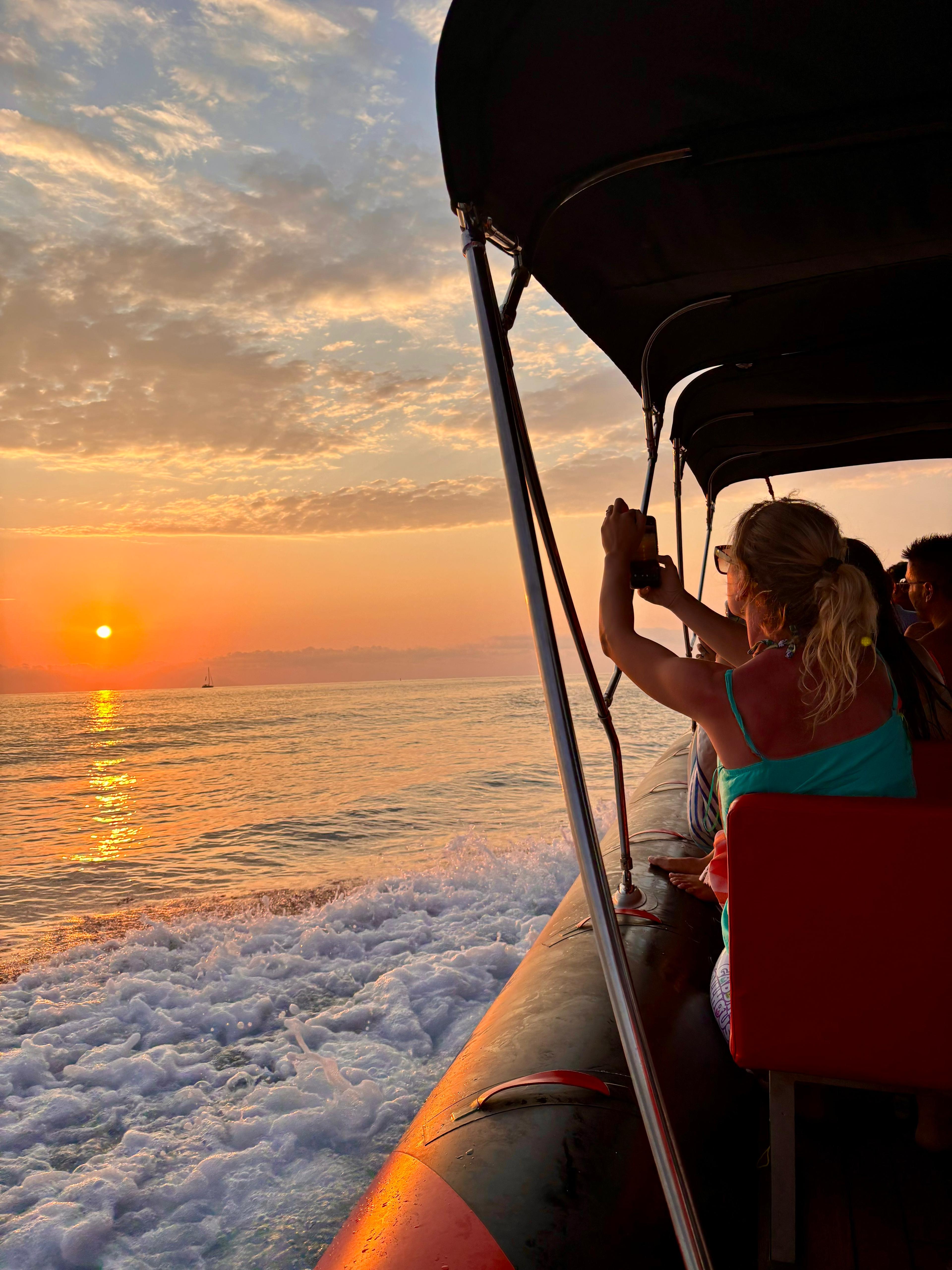 Crociera al Tramonto  - Foto 1